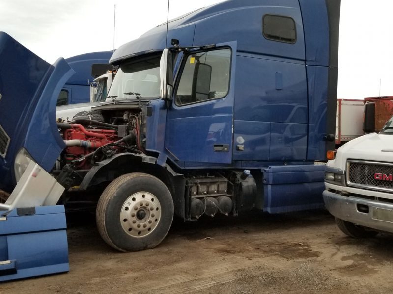 Truck breakdown emergency repair service